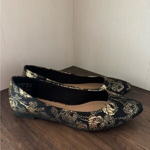 Christian Siriano Black and Gold Patterned Flats